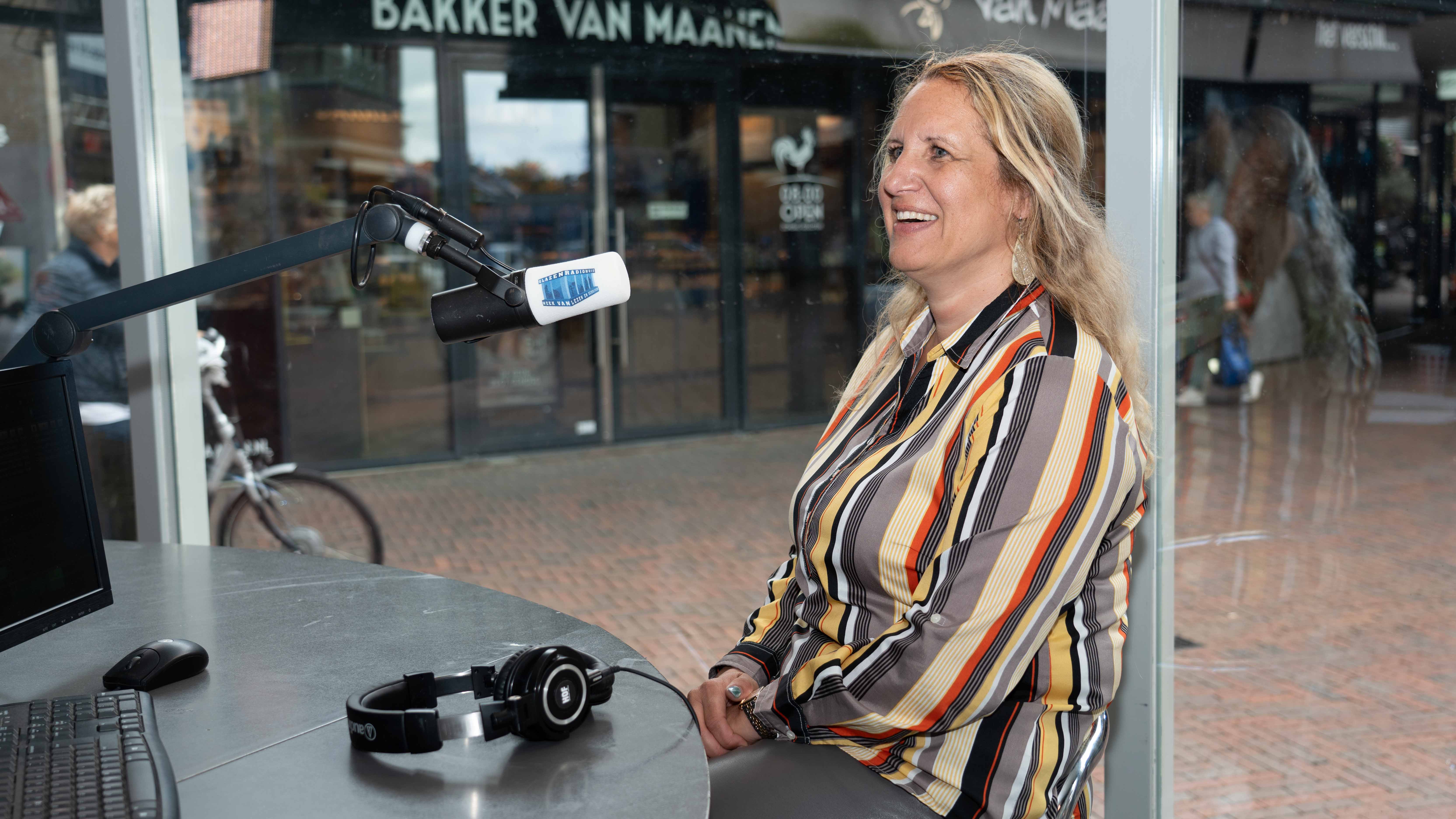 [VIDEO] Rosella Hoek te gast in Glazen Radiohuis