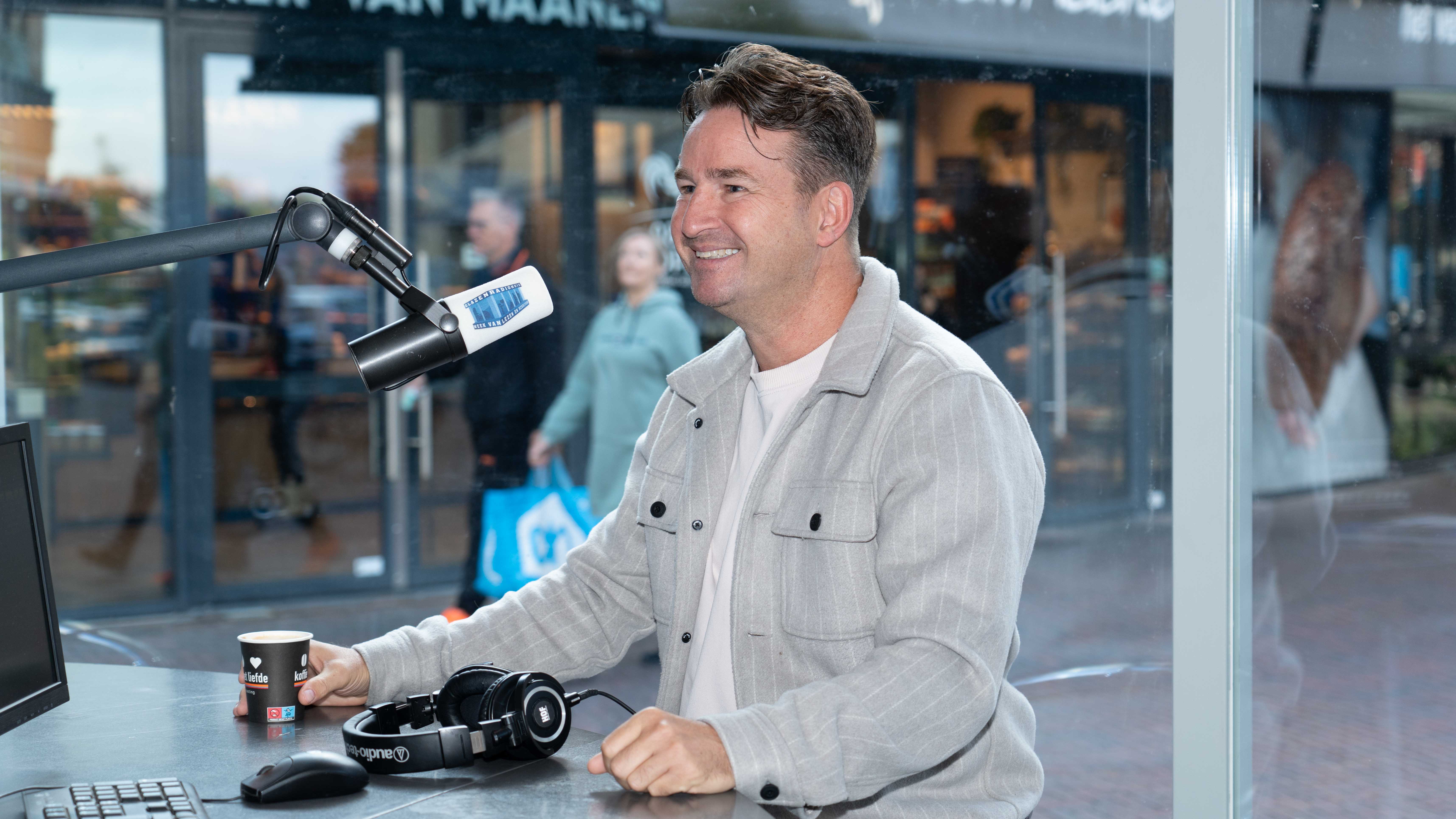 [VIDEO] Directeur Freddie Krullaars van Stichting EcoWare te gast in Het Glazen Radiohuis