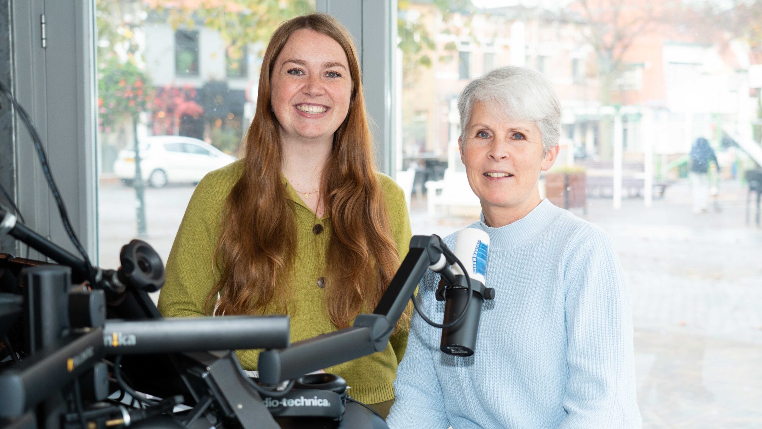 [VIDEO] Sietske Steenbeek en Marja Vermaas te gast in het Glazen Radiohuis