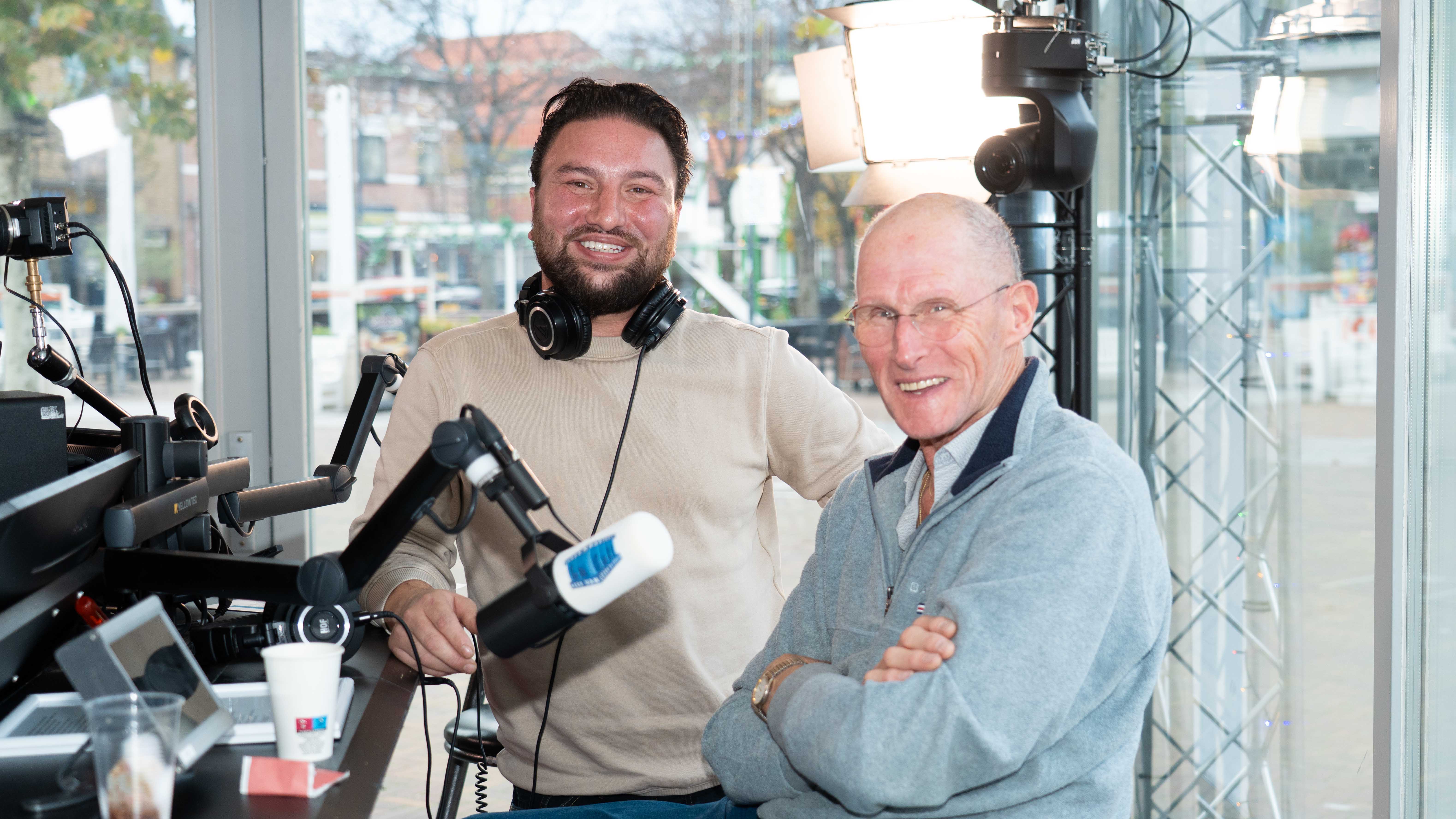 [VIDEO] Mushraf Siddiqui en Koos van Velden te gast in het Glazen Radiohuis
