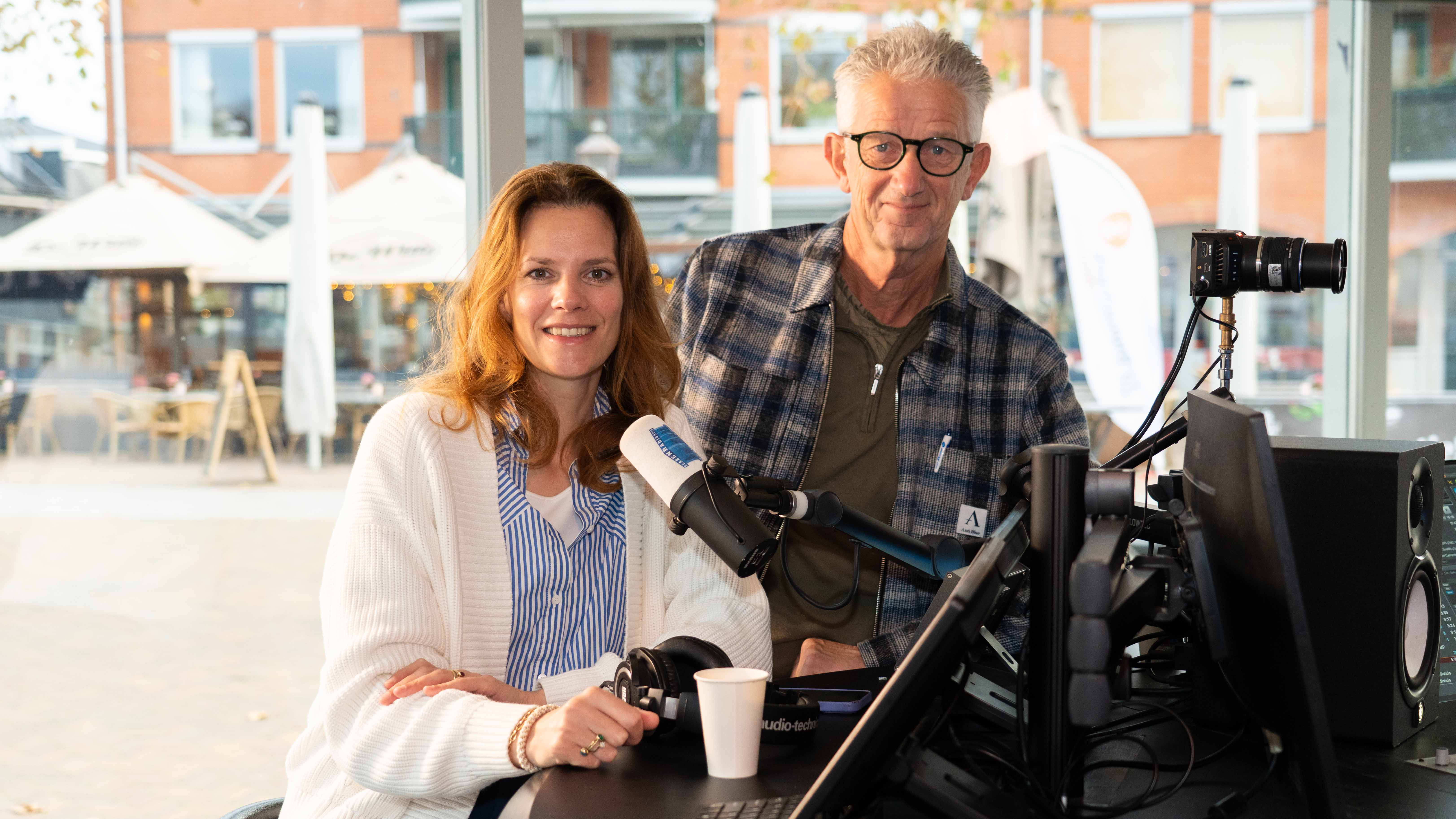 [VIDEO] Dick Voogd en Saskia ten Houten te gast in het Glazen Radiohuis