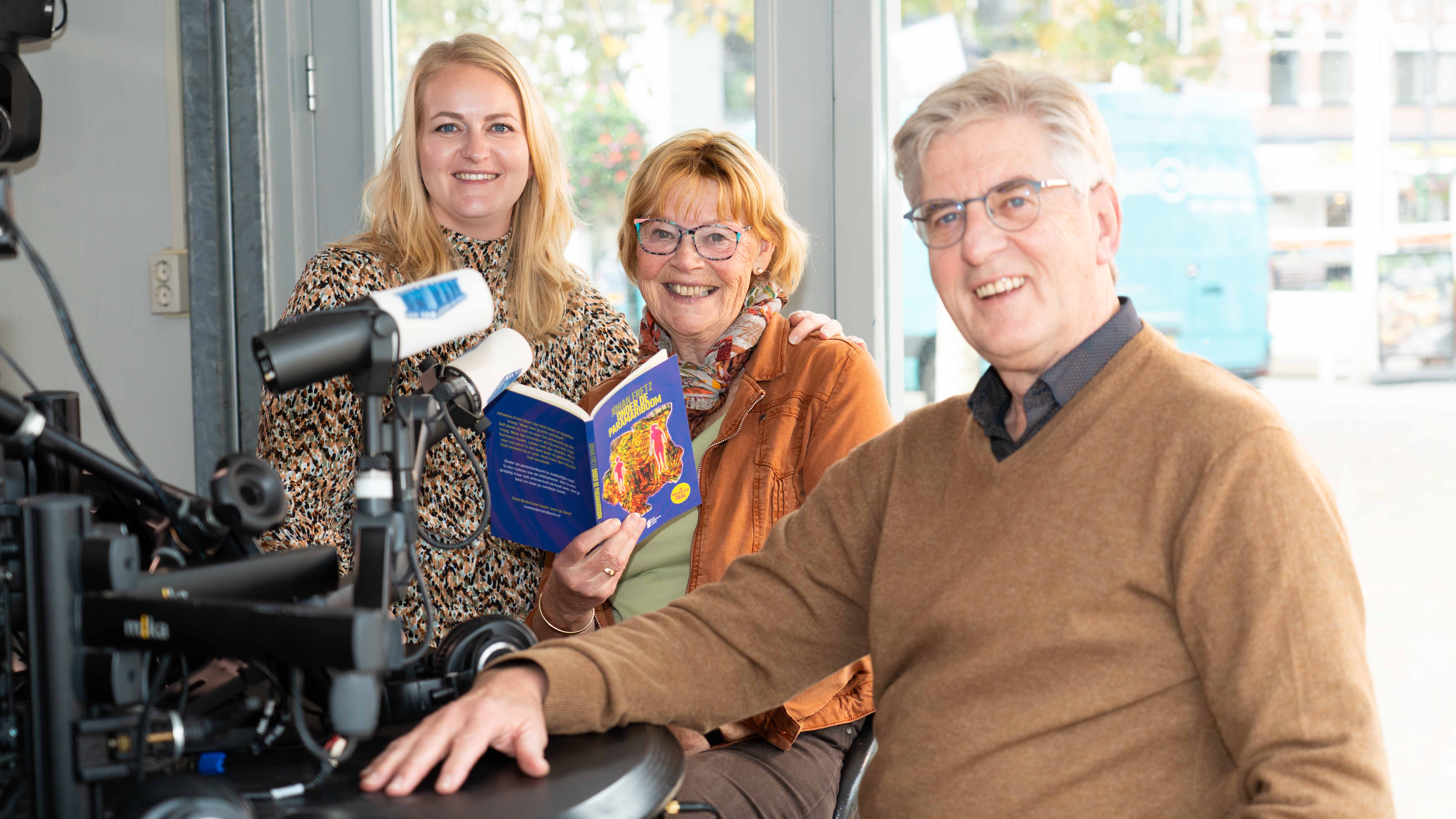 [VIDEO] Annette Boon, Gerda en Frank Lansbergen te gast in het Glazen Radiohuis